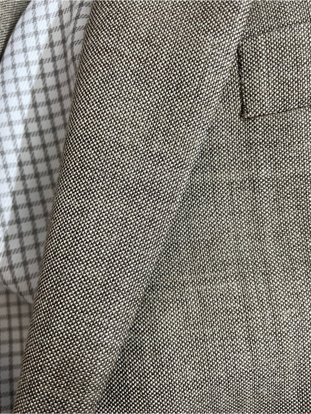 Ralph Lauren Men's Two-Button Sport Blazer made expressly for Dillard's Size 48R - Picture 14 of 16